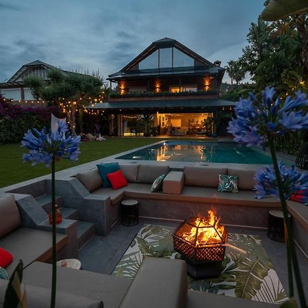 Barcelona'S Tropical Oasis Villa ซานต์ ฮัสต์ เดสเวร์น ภายนอก รูปภาพ