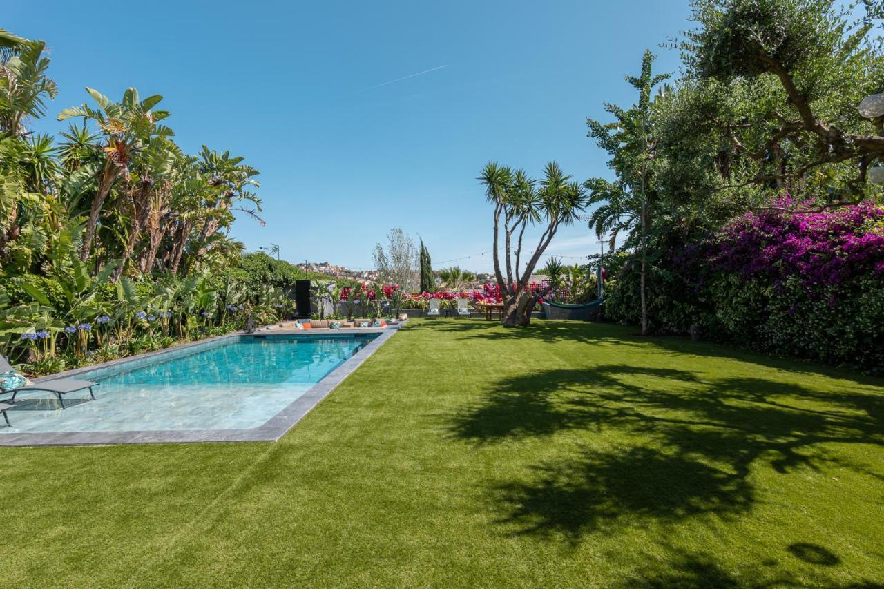 Barcelona'S Tropical Oasis Villa ซานต์ ฮัสต์ เดสเวร์น ภายนอก รูปภาพ
