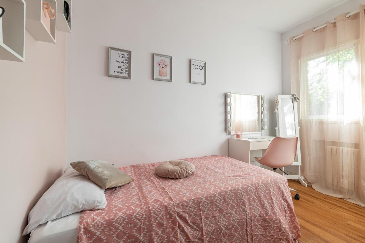 Barcelona'S Tropical Oasis Villa ซานต์ ฮัสต์ เดสเวร์น ภายนอก รูปภาพ