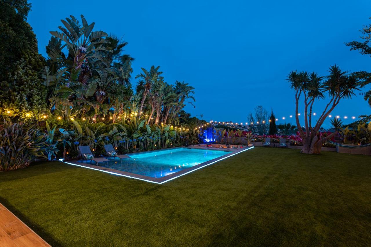 Barcelona'S Tropical Oasis Villa ซานต์ ฮัสต์ เดสเวร์น ภายนอก รูปภาพ
