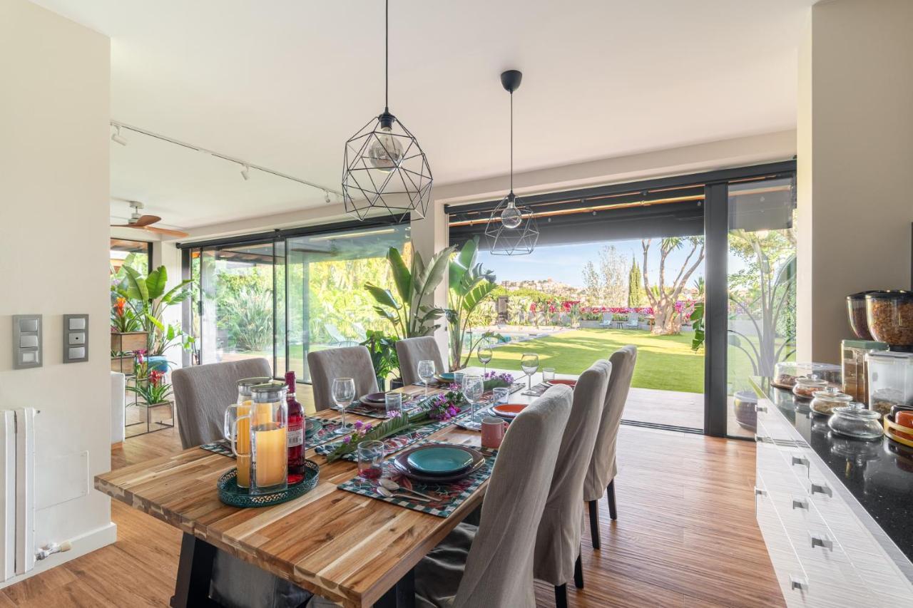 Barcelona'S Tropical Oasis Villa ซานต์ ฮัสต์ เดสเวร์น ภายนอก รูปภาพ